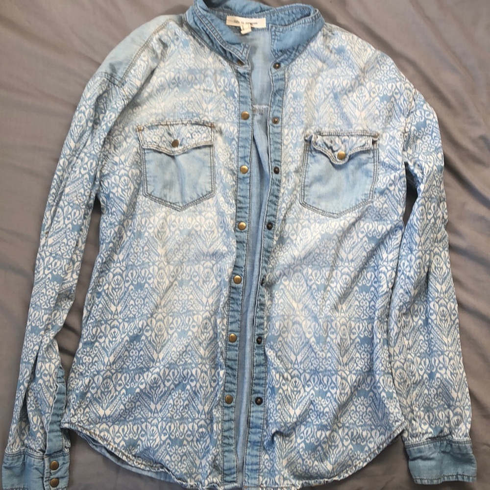 Denim shirt w/ print